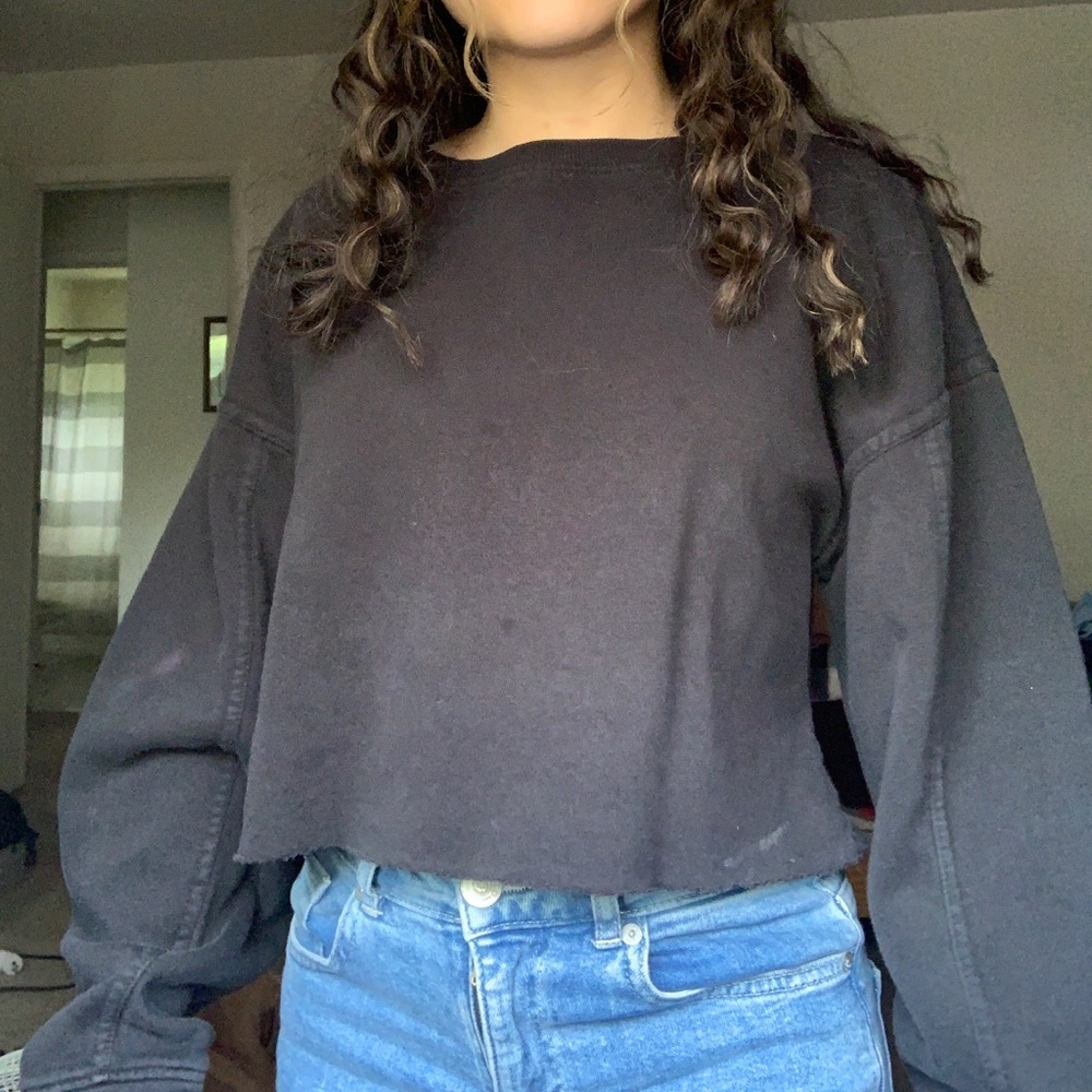 Black crop top